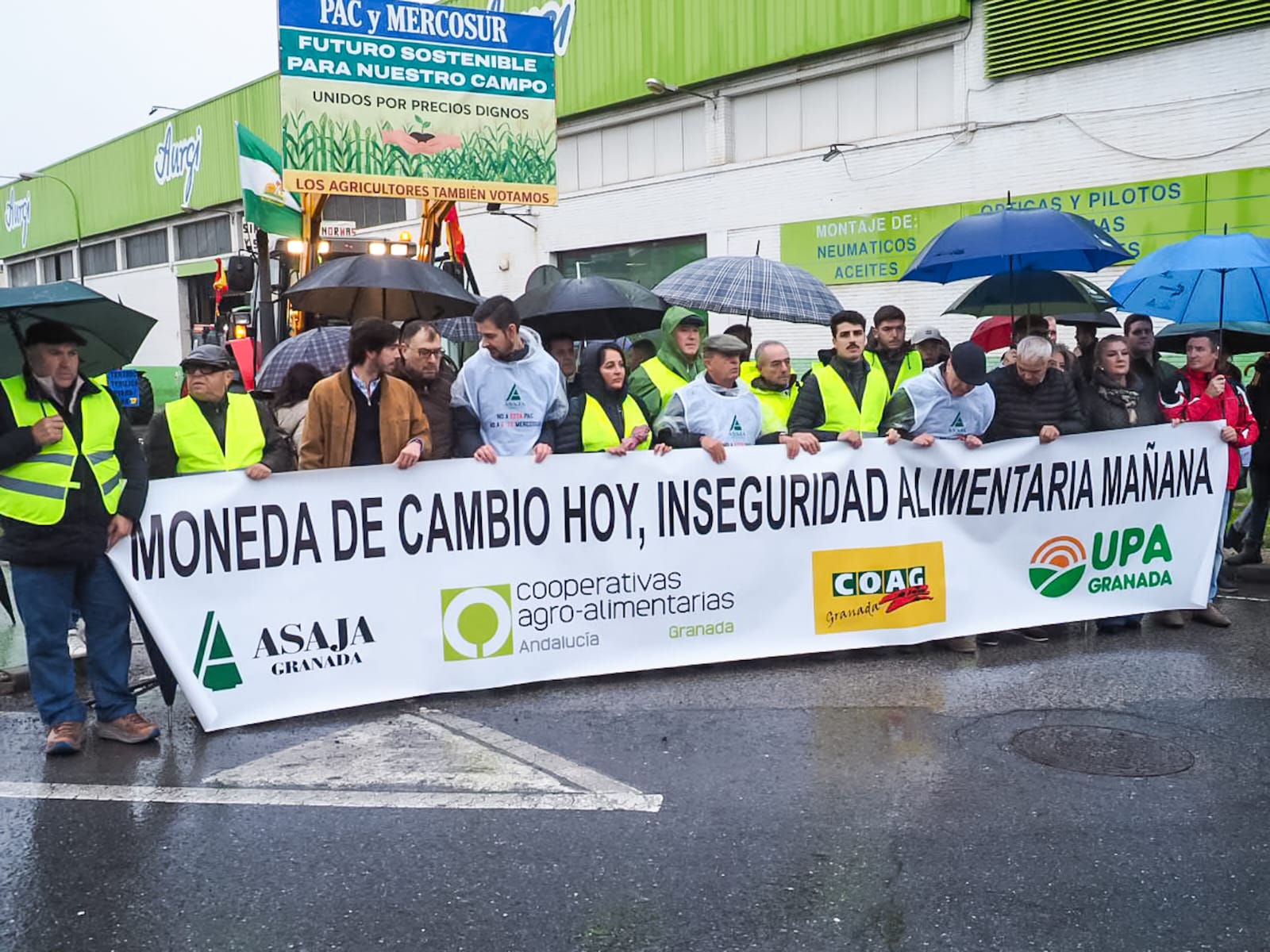 el-campo-toma-granada-dice-basta-y-planta-batalla-contra-mercosur-y-la-pac