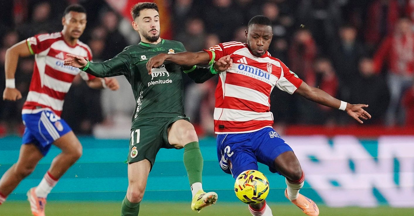 el-granada-cf-se-hace-fuerte-en-casa-y-vence-al-racing-con-un-gol-de-arnaiz