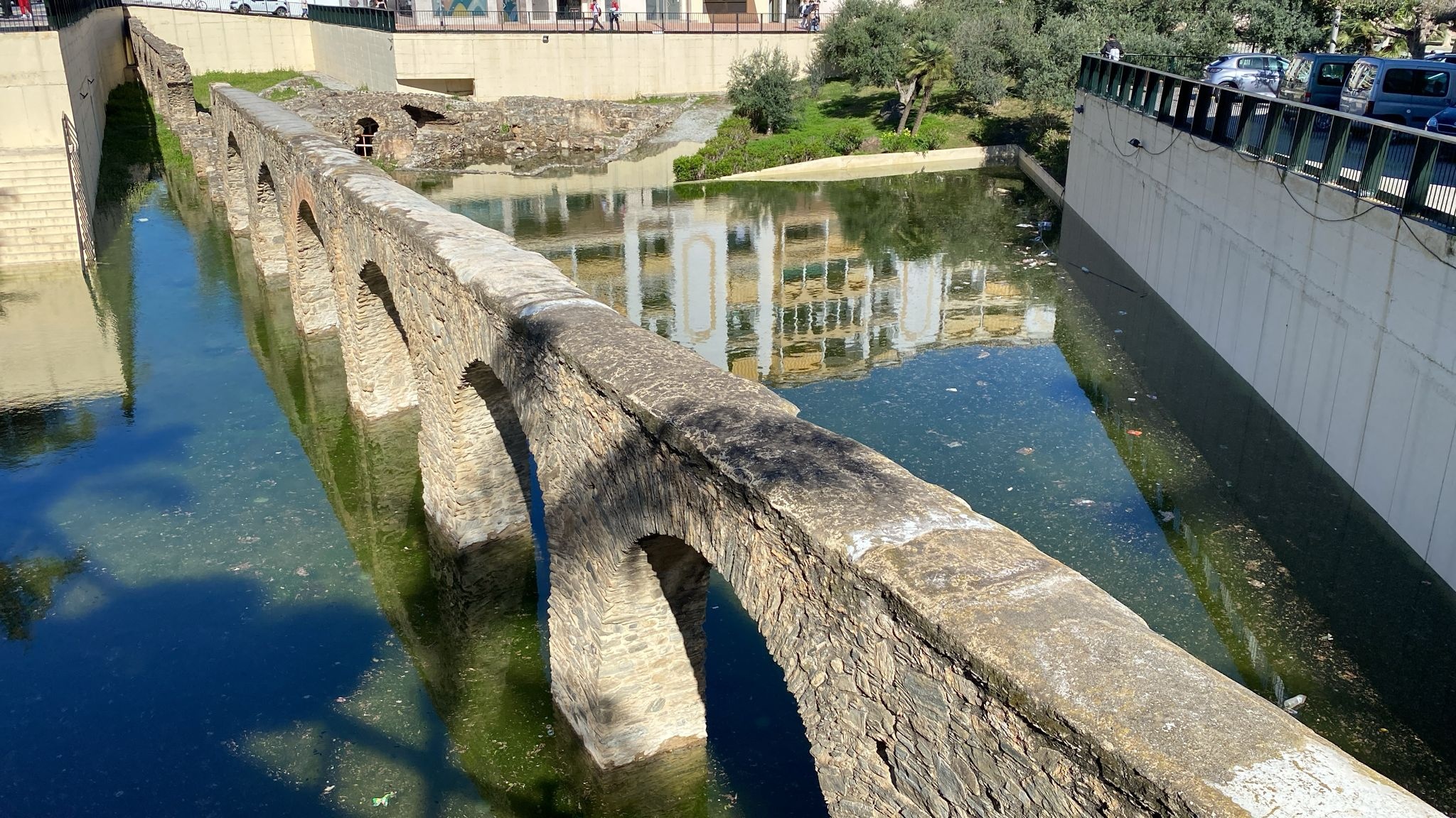 almunecar-subida-temporal-del-agua-afecta-al-acueducto-romano-y-yacimientos-arqueologicos-pero-cultura-transmite-tranquilidad