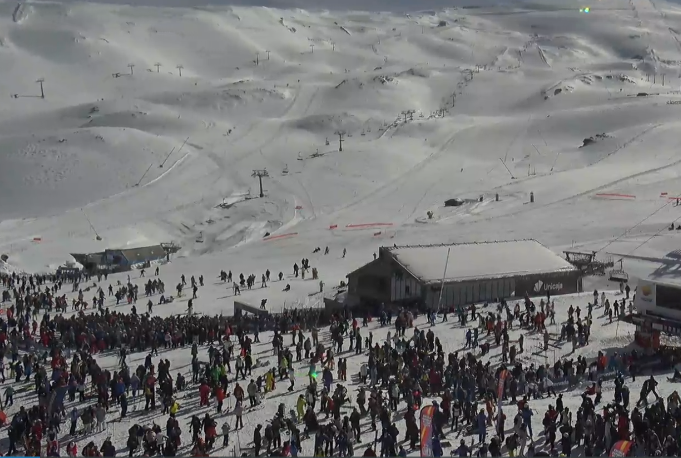 granada-sierra-nevada-reabre-con-cautela-y-solo-para-residentes-las-pistas-y-remontes-vuelven-de-forma-gradual-y-con-acceso-limitado