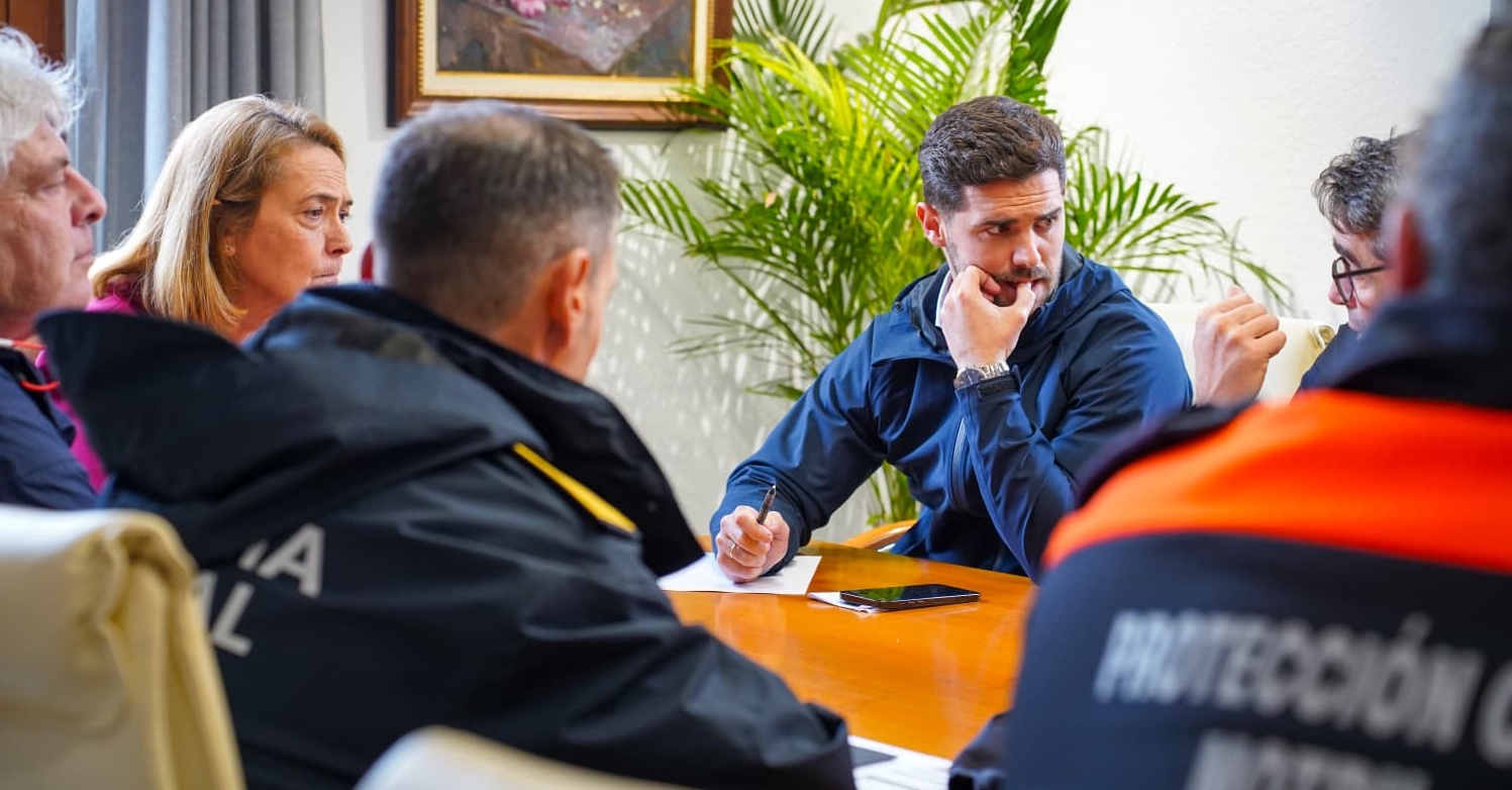 motril-activa-la-preemergencia-ante-la-borrasca-leonardo-con-alerta-naranja-por-fuerte-oleaje-lluvias-intensas-y-rachas-de-viento-de-hasta-75-km-h