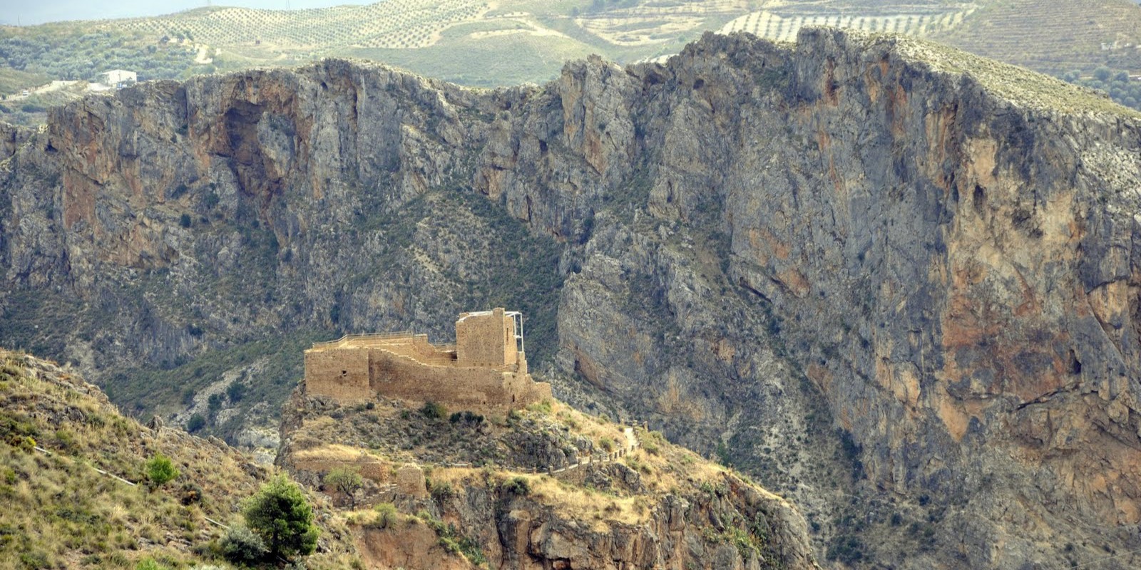 lanjaron-adjudica-por-103-millones-la-via-ferrata-y-la-senda-del-tajo-colorao-con-2-km-de-recorrido-y-cargo-a-los-fondos-next-generation