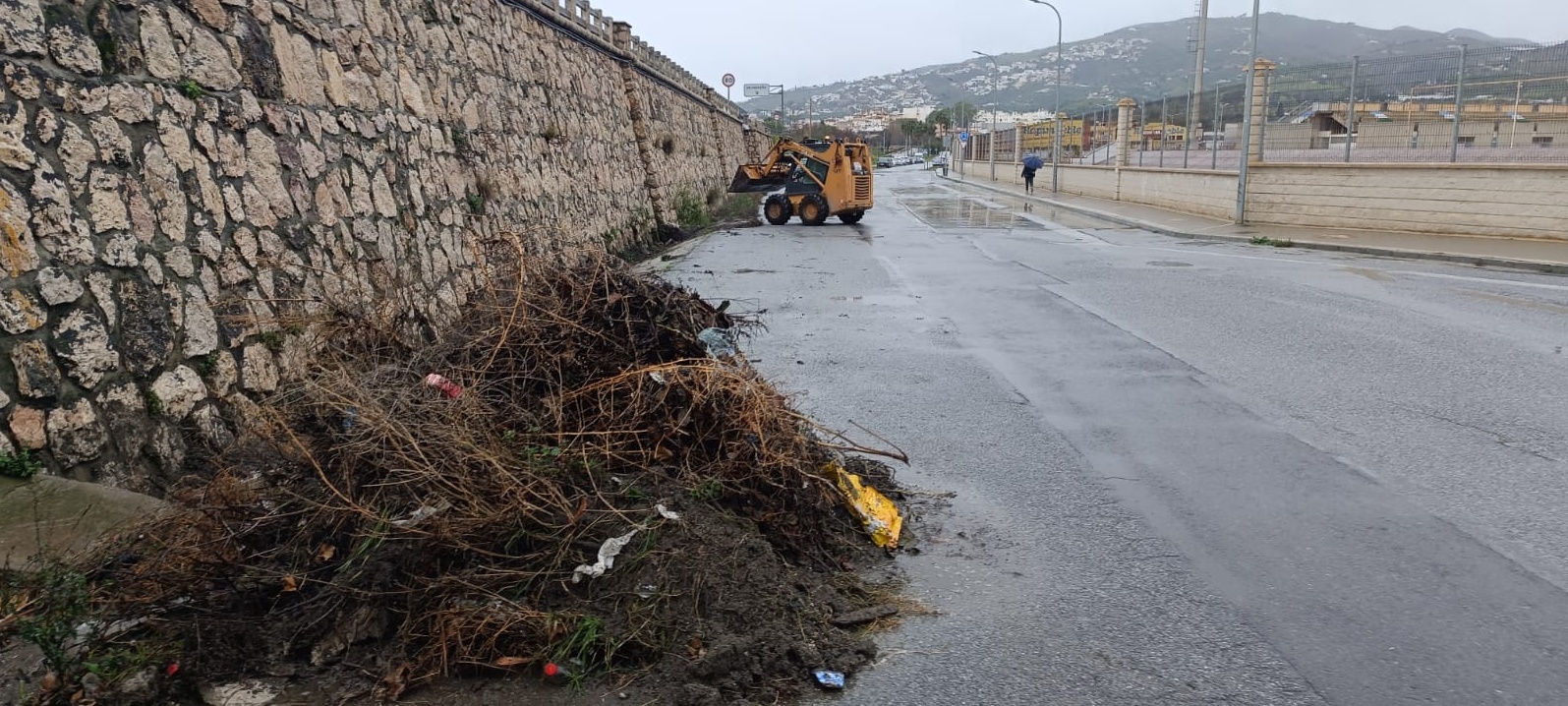 salobrena-cierra-todos-los-espacios-municipales-y-suspende-actividades-ante-la-alerta-naranja-de-manana