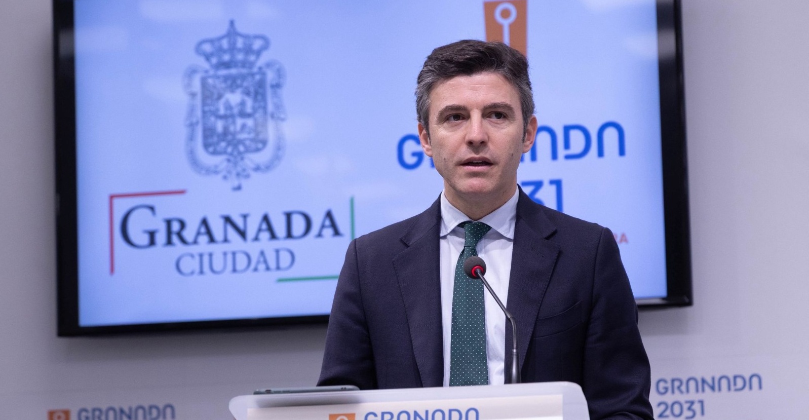 granada-celebrara-en-sus-calles-el-dia-de-la-cruz-los-dias-2-y-3-de-mayo