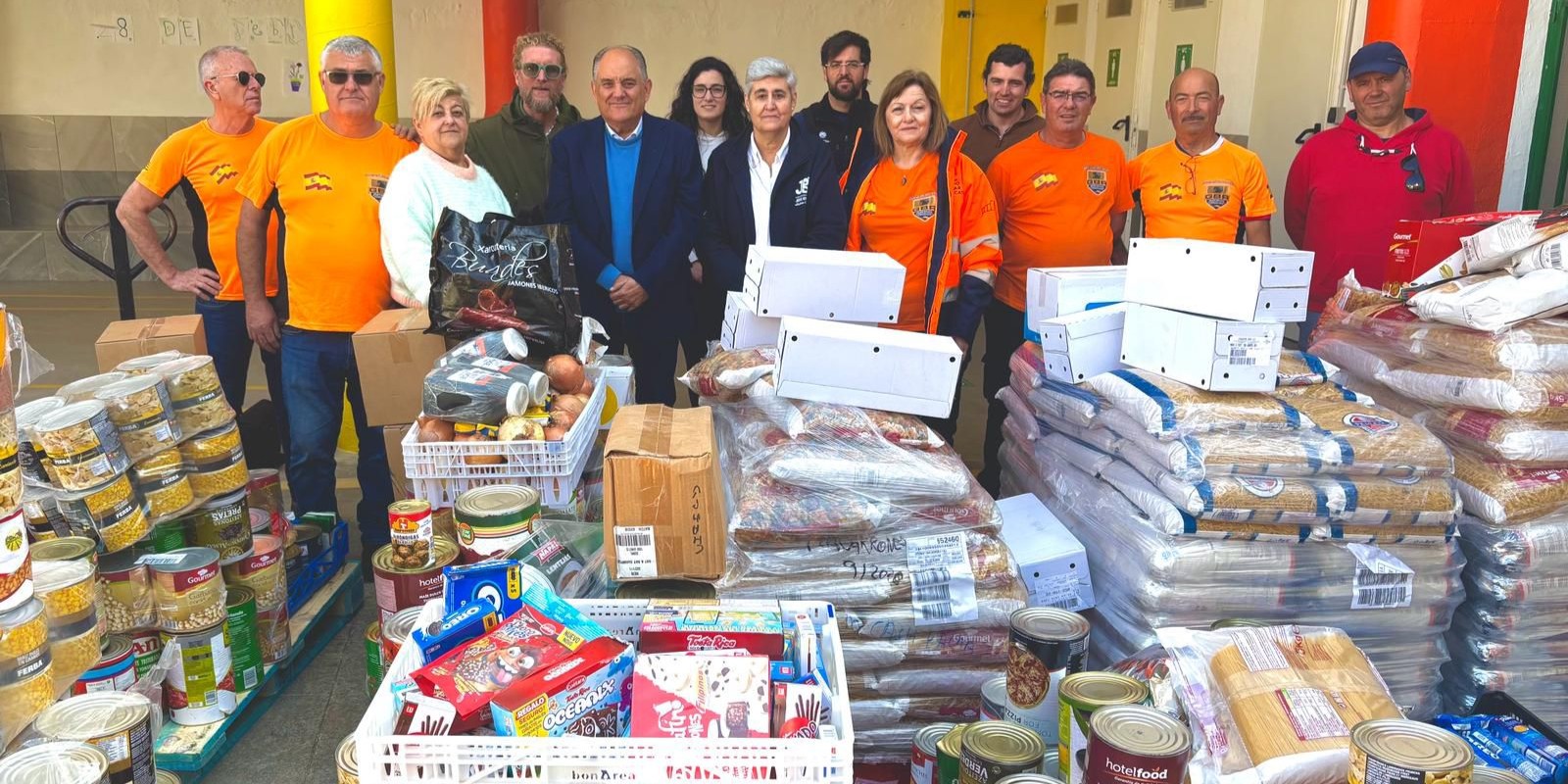 mas-de-8-000-kilos-de-alimentos-desde-mallorca-garantizan-comida-a-alumnos-de-la-escuela-hogar-cristo-rey-de-huetor-tajar