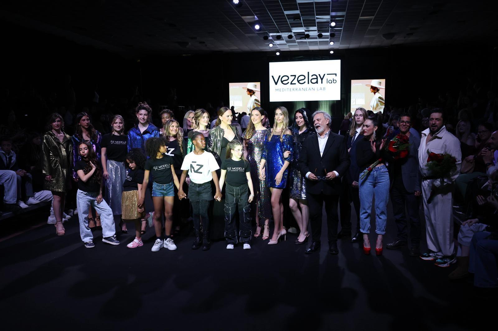 granada-es-moda-2026-reune-en-fermasa-a-80-empresas-y-200-marcas-en-una-gala-dirigida-por-rafael-amargo-y-presentada-por-carmen-laura-garcia-y-enrique-del-pozo