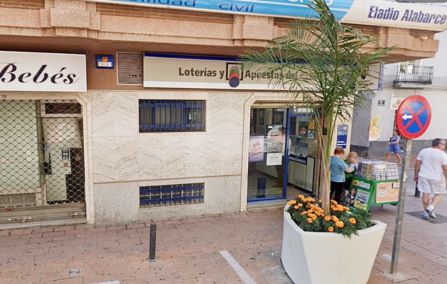 un-acertante-de-motril-gana-el-millon-de-euromillones-con-el-codigo-zhj35101