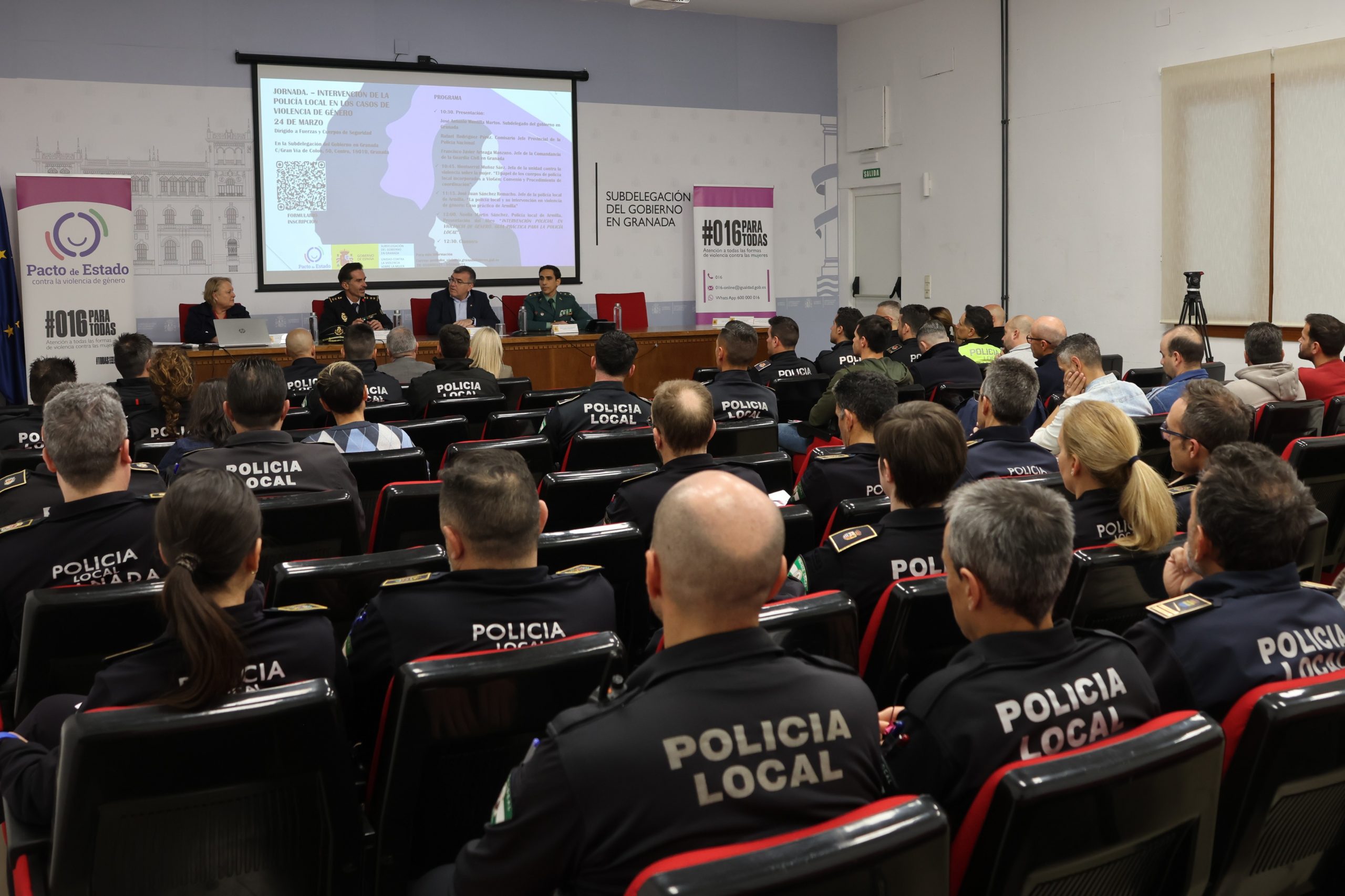 granada-mas-de-65-policias-locales-se-forman-para-proteger-a-las-victimas-de-violencia-de-genero-en-2-994-casos-activos-del-sistema-viogen