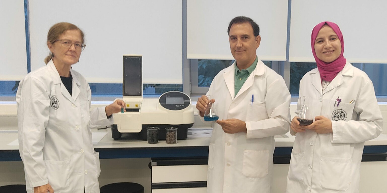 aplican-un-biocarbon-obtenido-del-orujillo-de-las-almazaras-para-depurar-aguas-residuales