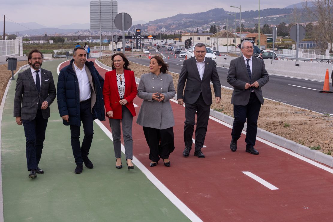 la-junta-inaugura-el-carril-bus-vao-entre-la-zubia-y-granada-para-reducir-atascos-y-fomentar-el-transporte-publico