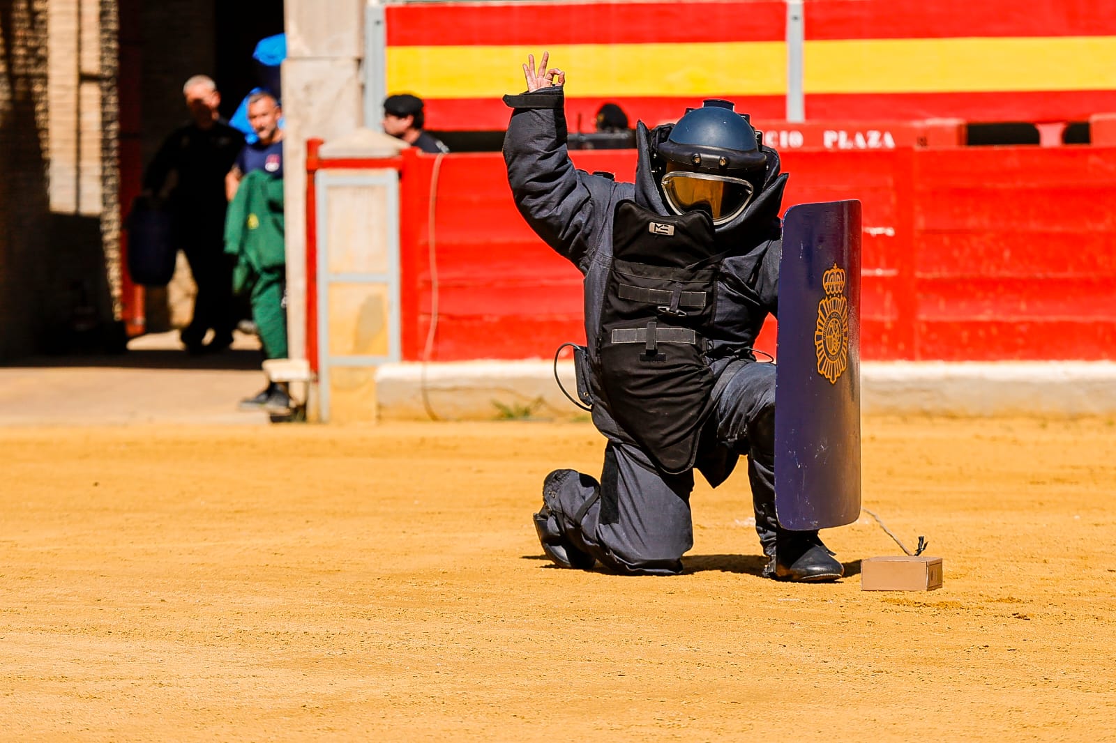 mas-de-3-500-escolares-descubren-en-granada-los-medios-y-unidades-de-la-policia-nacional-en-una-gran-exhibicion