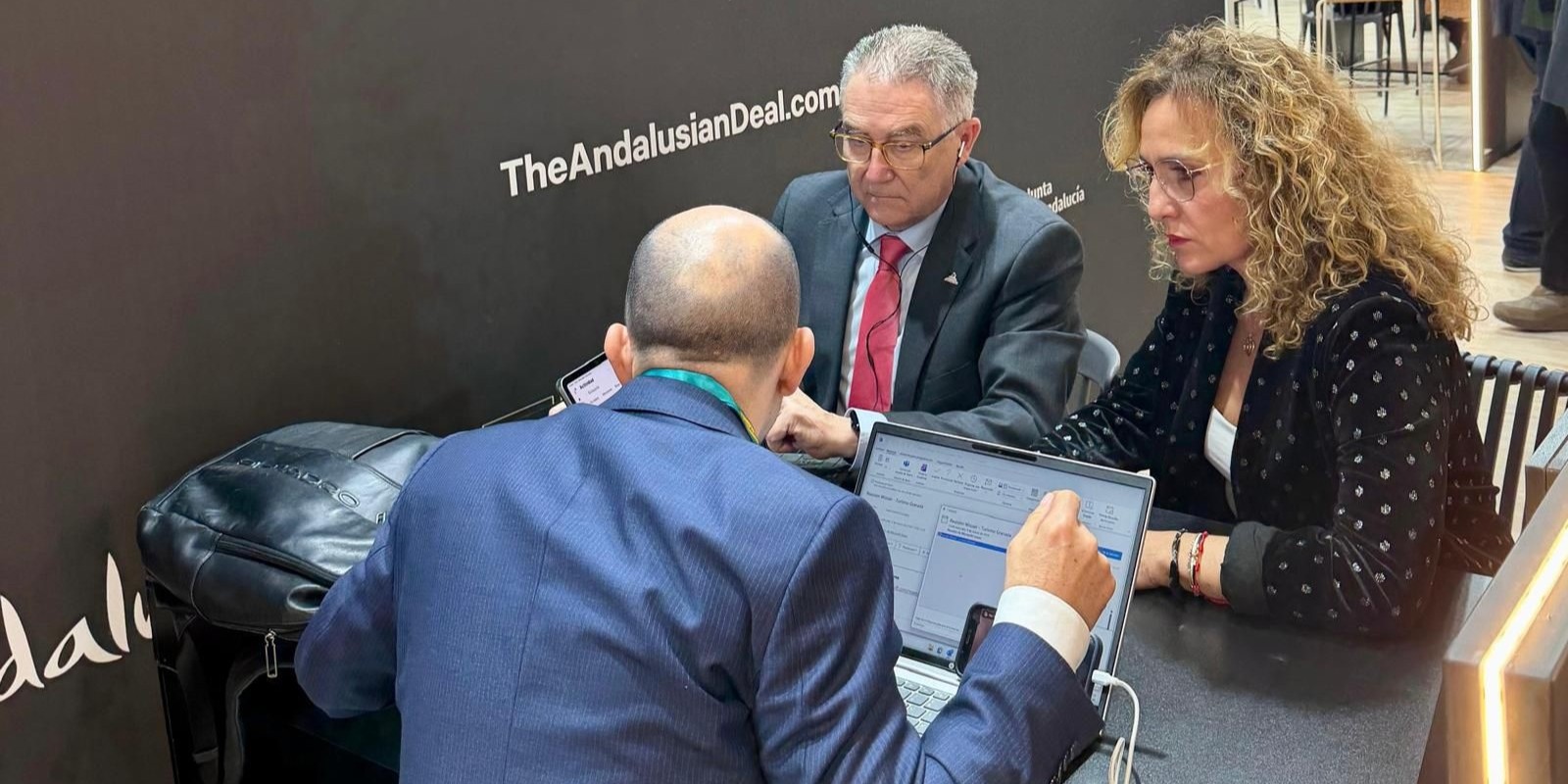 diputacion-granada-impulsa-una-nueva-ruta-aerea-con-portugal-dentro-de-su-estrategia-para-mejorar-el-aeropuerto