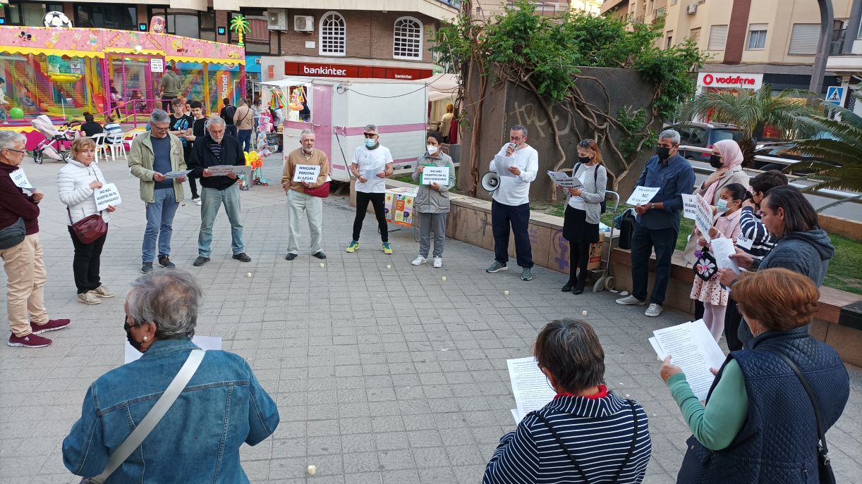motril-acoge-convoca-un-circulo-de-silencio-por-las-mujeres-migrantes-y-pide-vias-seguras-de-migracion-y-respeto-a-sus-derechos-humanos