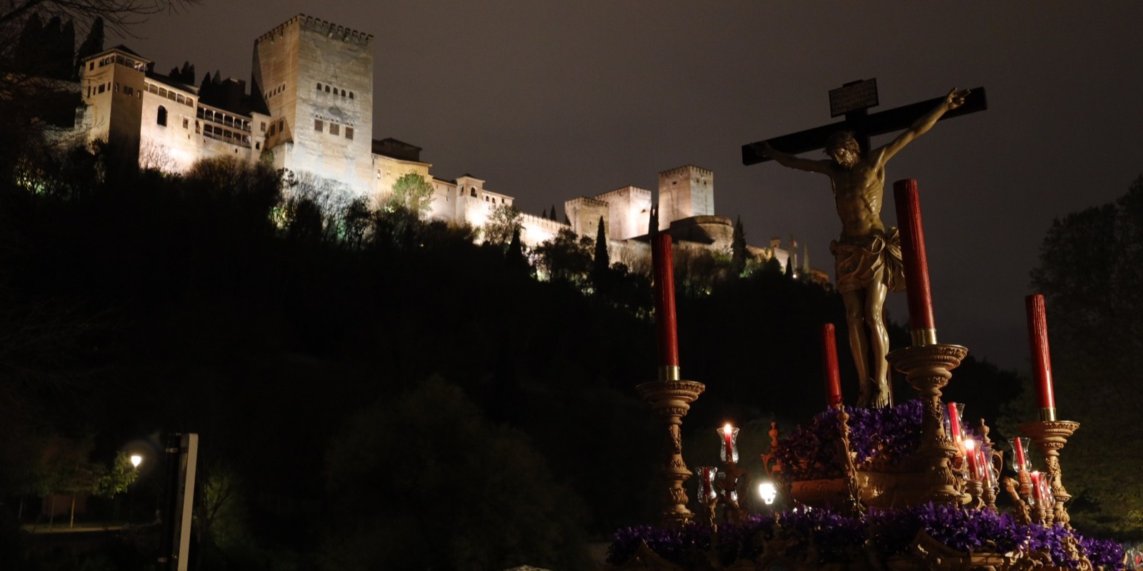 granada-plan-parihuela-2026-refuerza-la-seguridad-de-la-semana-santa-con-34-comitivas-740-agentes-2-nuevos-pasillos-y-mas-vias-de-evacuacion