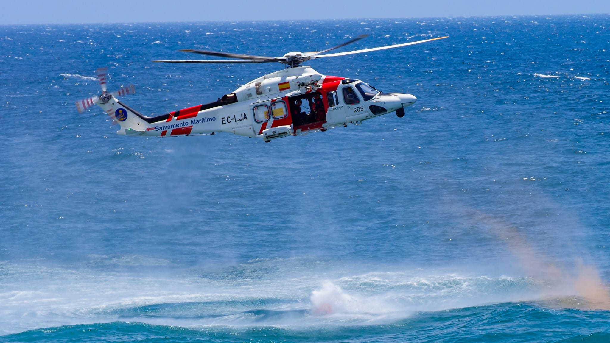 motril-la-costa-de-granada-sigue-en-alerta-mientras-la-guardia-civil-rastrea-posibles-victimas-tras-el-hallazgo-de-tres-cuerpos