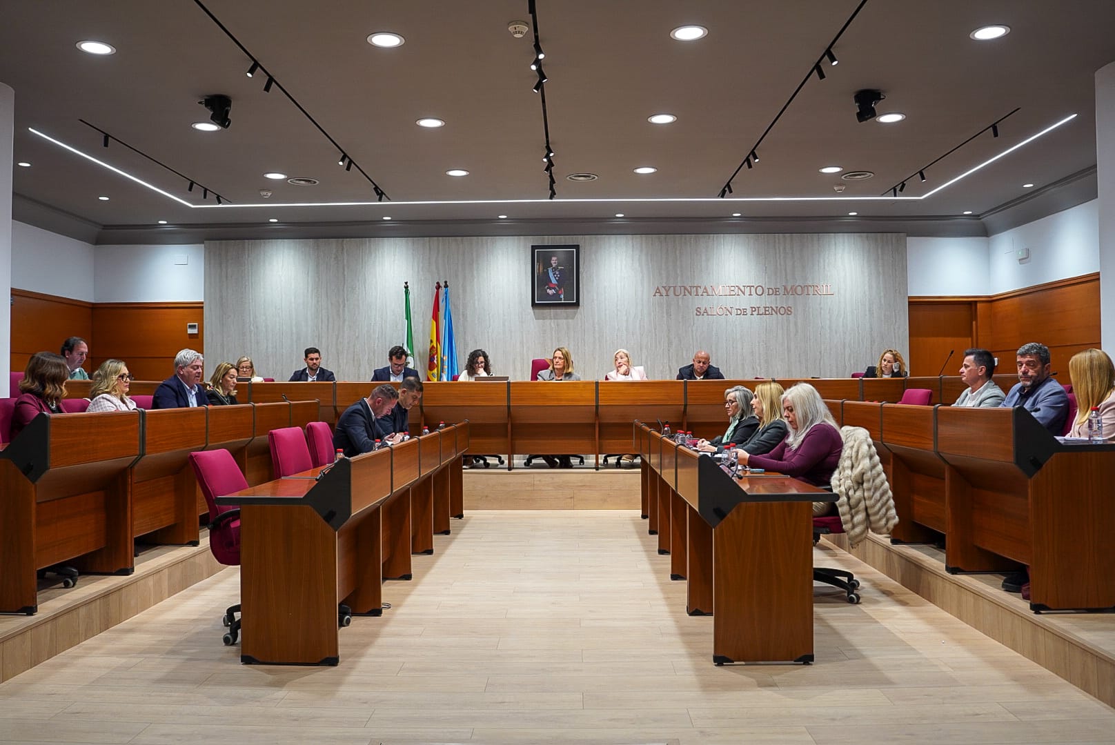 motril-nombra-hija-predilecta-a-maria-angeles-fernandez-garcia-y-medalla-de-oro-a-aecost-camara-de-comercio-y-a-la-fundacion-miguel-garcia