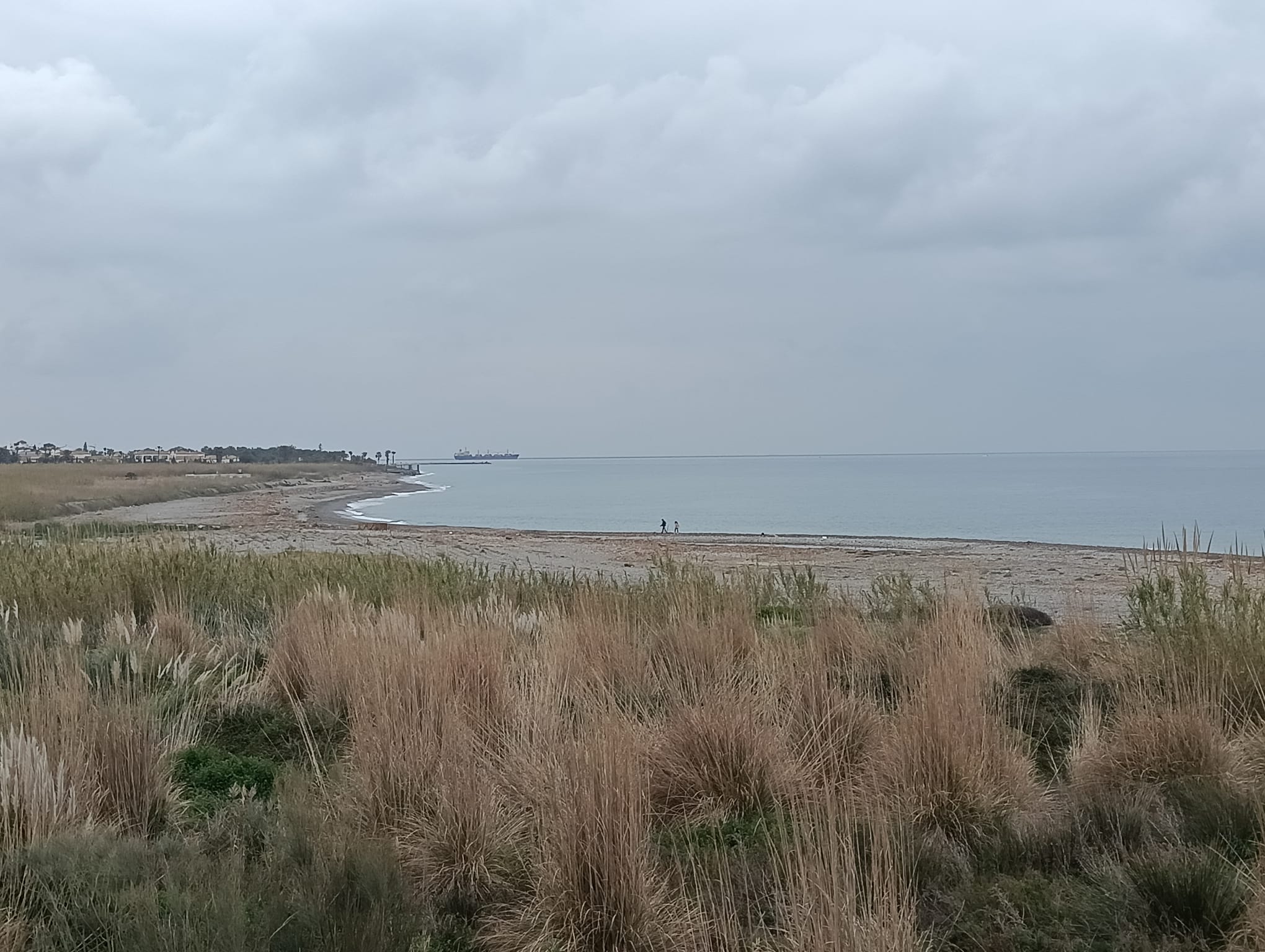 motril-la-costa-de-granada-activa-el-aviso-amarillo-por-mala-mar-en-un-dia-de-tiempo-inestable