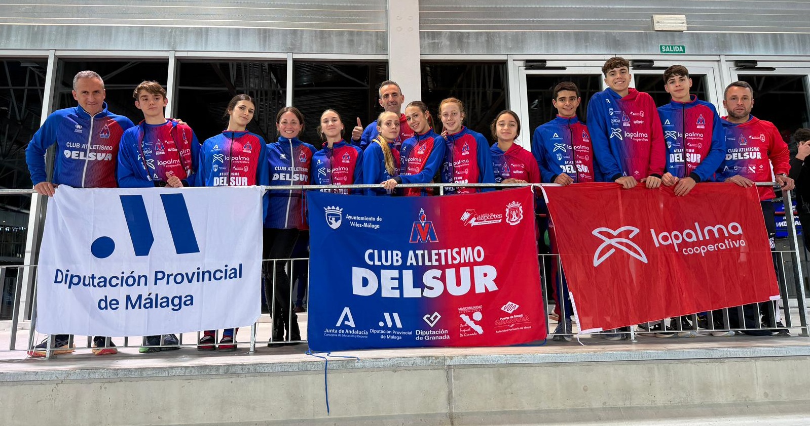 motril-atletismo-delsur-cooperativa-la-palma-celebra-el-titulo-de-espana-sub16-de-hector-garcia-moreno