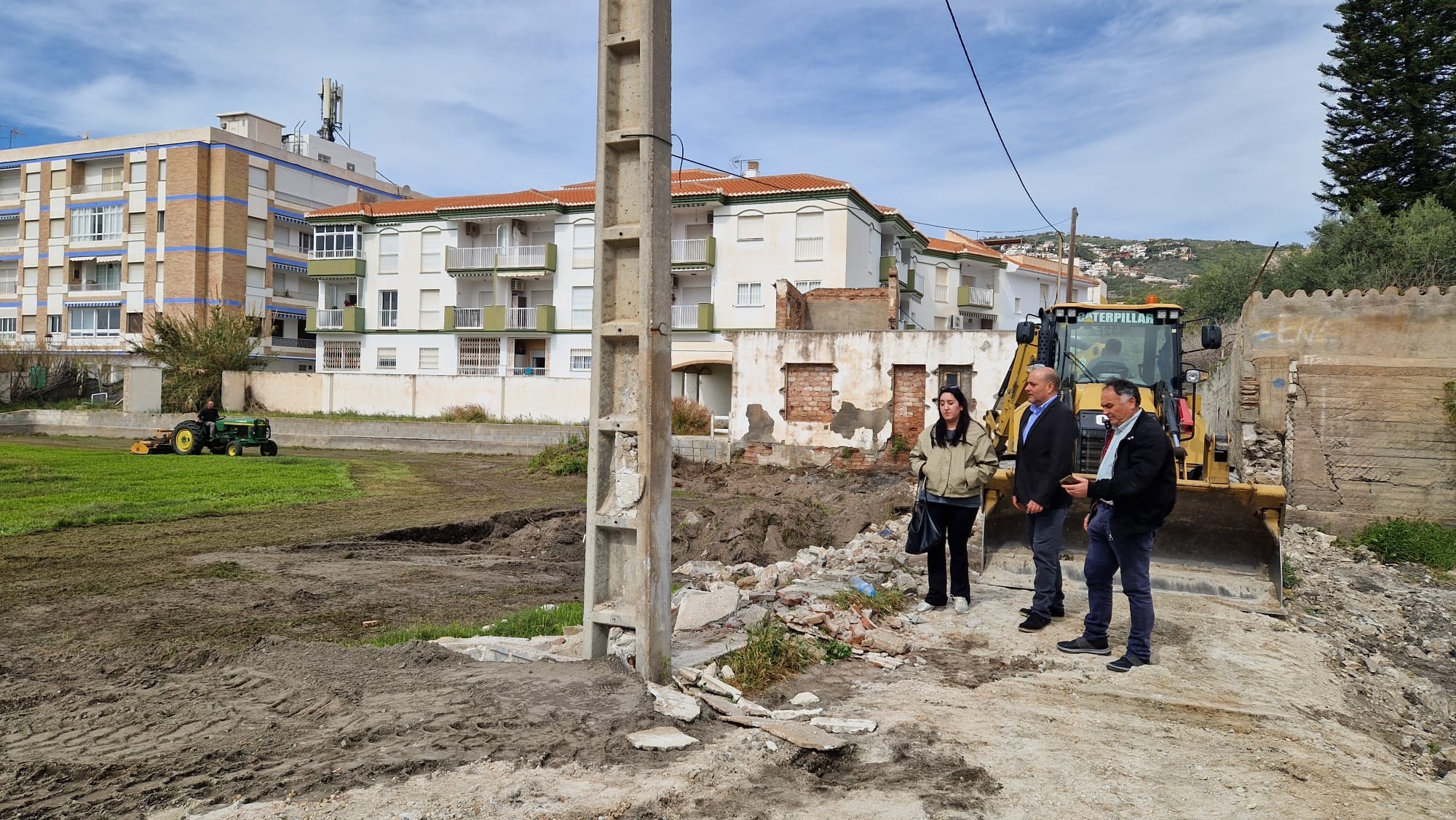 salobrena-comienzan-las-obras-del-th1-en-la-caleta-se-habilita-aparcamiento-para-residentes-y-se-peatonalizara-el-nucleo-historico