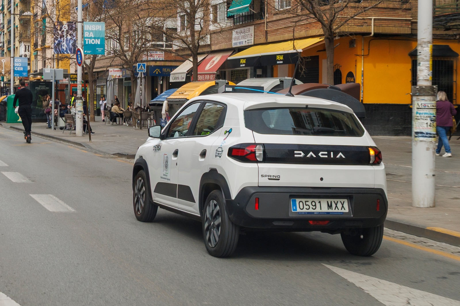 granada-te-observa-al-aparcar-camaras-moviles-que-pueden-acabar-en-multa