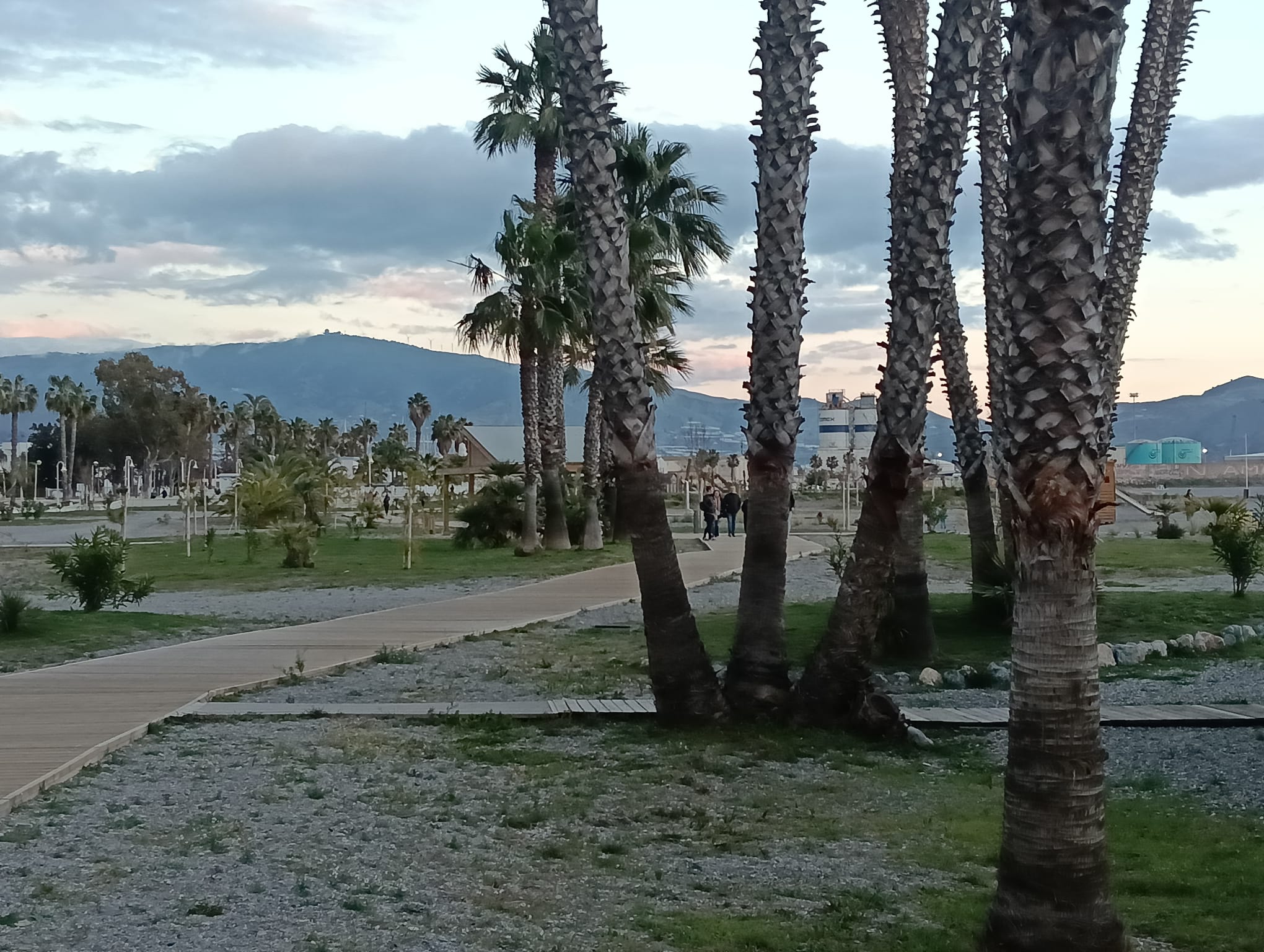 motril-vivira-un-fin-de-semana-estable-y-primaveral-marcado-por-el-cambio-al-horario-de-verano