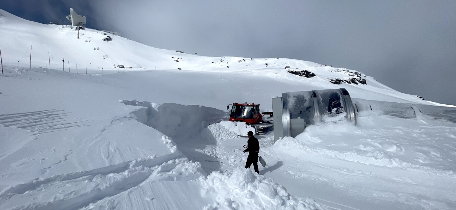 sierra-nevada-ccoo-granada-reclama-a-cetursa-mas-prevision-laboral-y-una-comision-para-actuar-ante-temporales-en-la-estacion-de-esqui