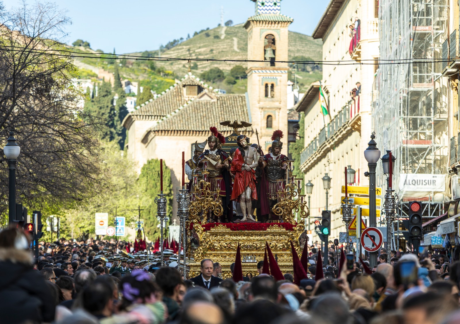 granada-la-sentencia-y-las-maravillas-donde-el-domingo-de-ramos-cambia-de-pulso