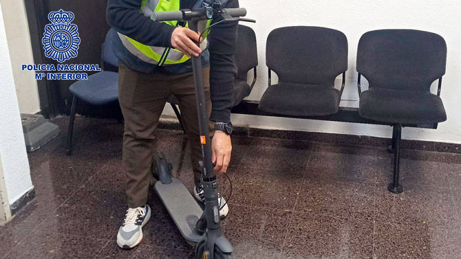 la-policia-nacional-detiene-a-un-individuo-como-presunto-autor-del-hurto-de-un-patinete-electrico