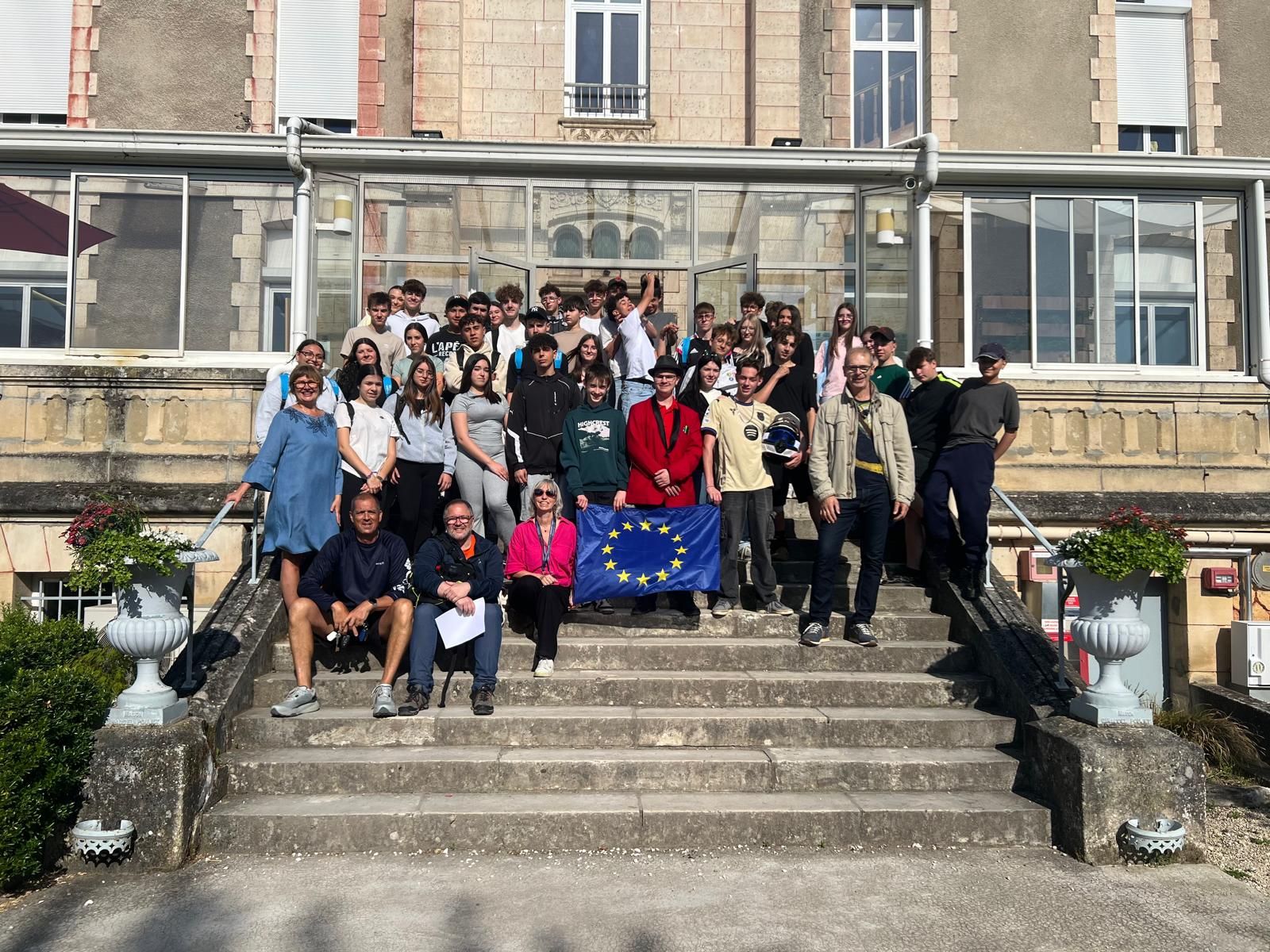 el-ies-mediterraneo-activa-su-erasmus-15-alumnos-en-bergerac-en-un-proyecto-steam-con-centros-de-francia-y-suecia