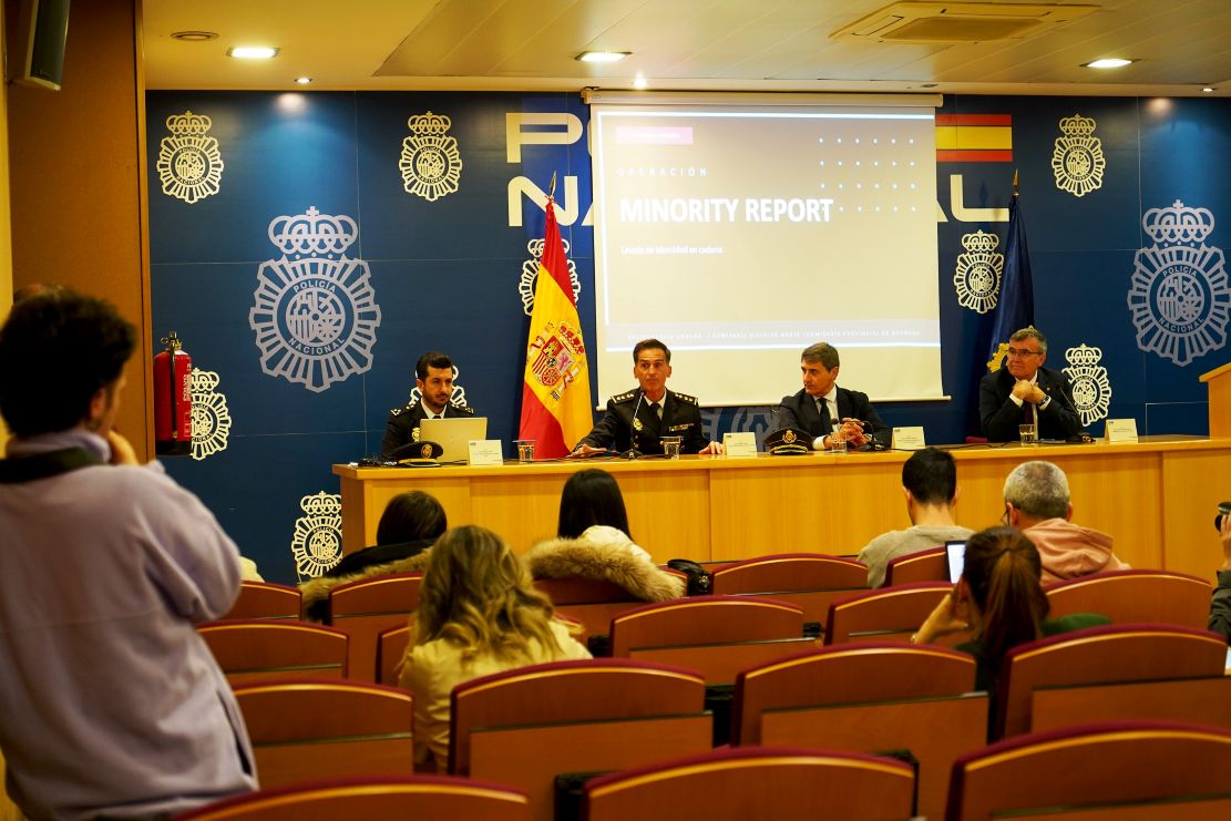 granada-desmantelan-una-organizacion-que-estafo-a-cientos-de-victimas-con-prestamos-a-su-nombre