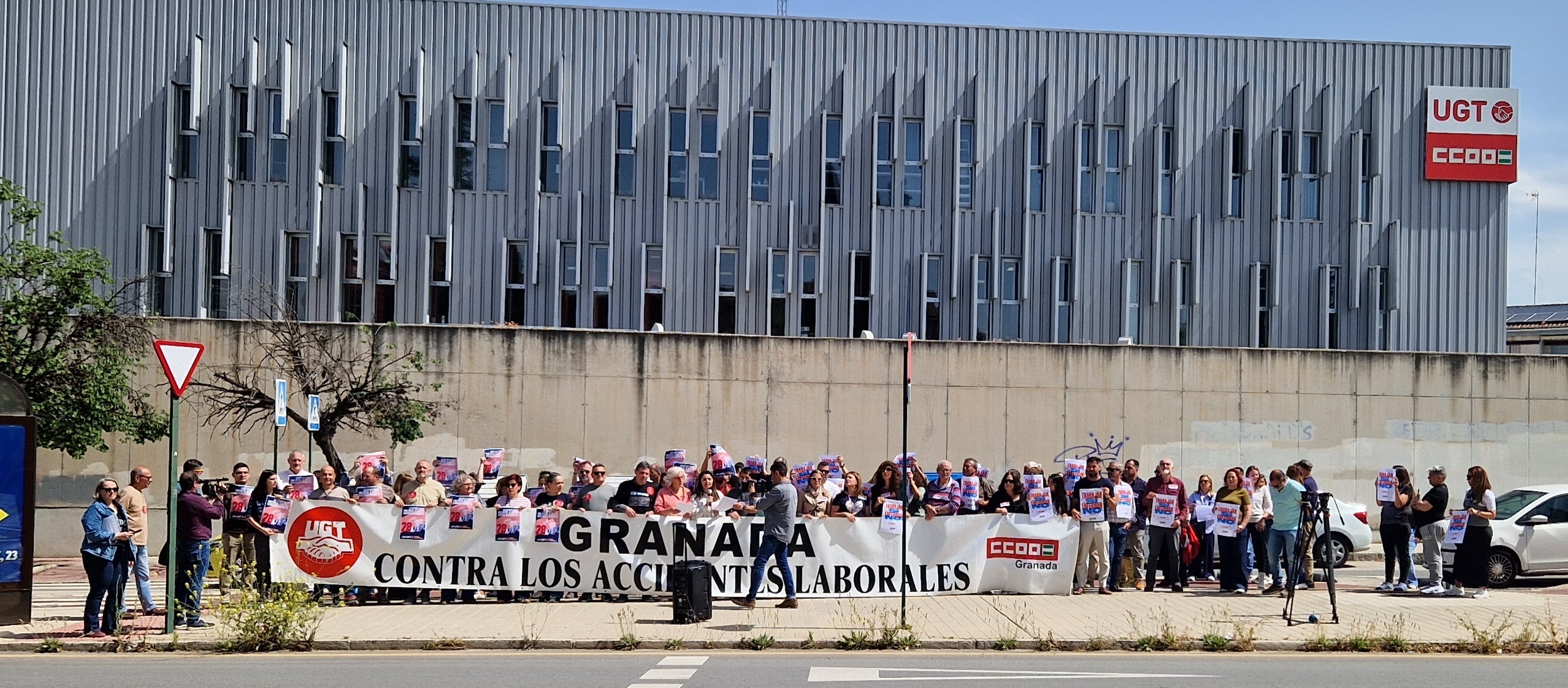 granada-ccoo-y-ugt-alertan-de-9-291-accidentes-laborales-en-2025-14-mortales-y-reclaman-un-decalogo-urgente-contra-la-siniestralidad-con-mas-prevencion-e-inspeccion