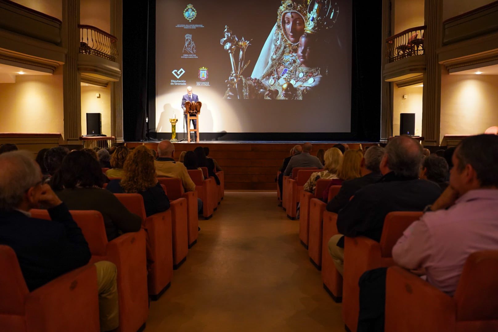 motril-revive-25-anos-de-fe-y-tradicion-en-torno-a-la-coronacion-de-su-patrona-la-virgen-de-la-cabeza