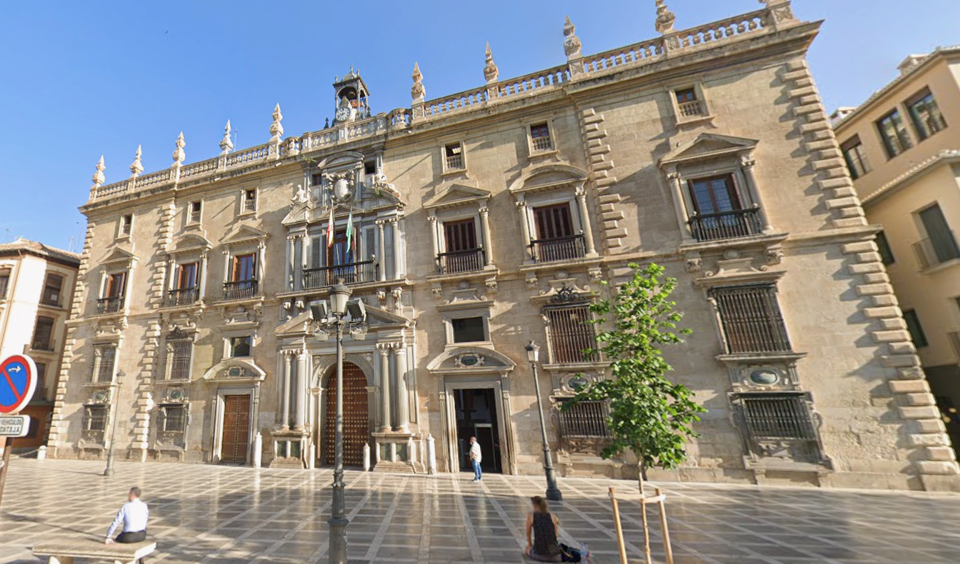 granada-exconcejales-y-tecnicos-al-banquillo-por-la-gasolinera-de-alhendin