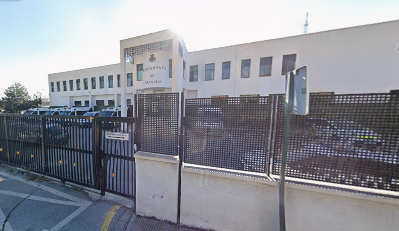 granada-muere-un-policia-local-tras-recibir-un-disparo-en-la-jefatura-y-se-investiga-lo-ocurrido