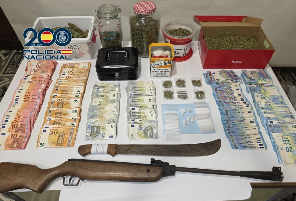 granada-la-policia-nacional-desarticula-en-baza-una-red-de-menudeo-de-droga-que-operaba-con-reparto-en-patinete-electrico