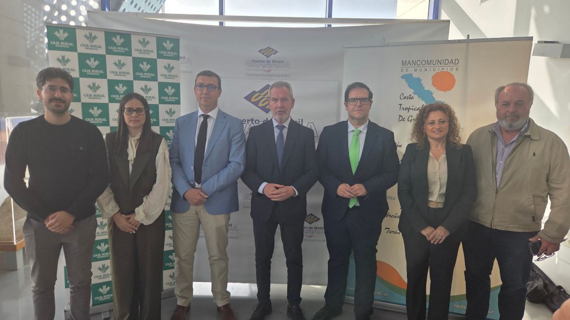 motril-plagas-agua-y-mercosur-el-campo-de-la-costa-tropical-debate-su-futuro-en-el-puerto