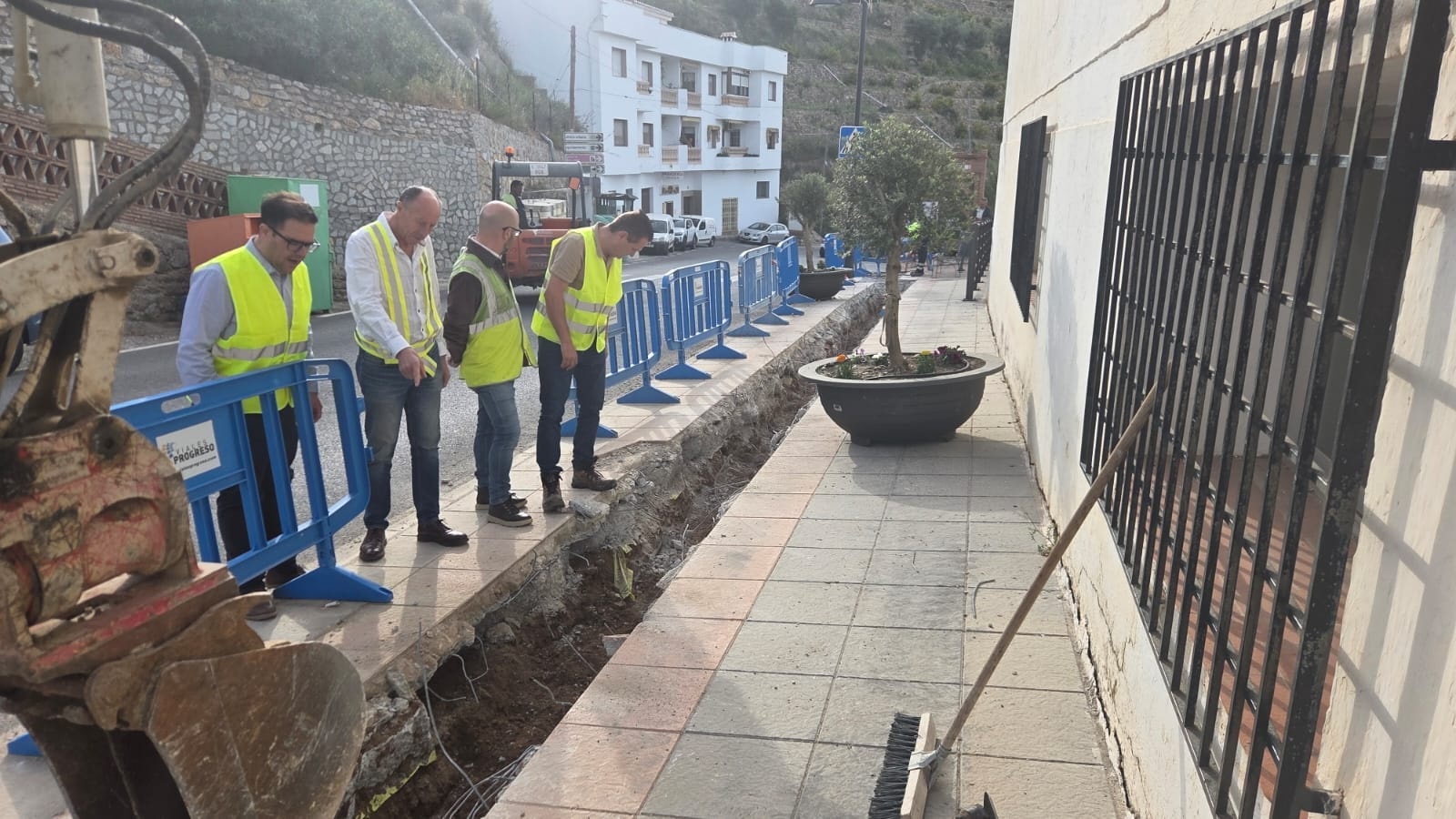 otivar-impulsa-la-modernizacion-de-su-red-de-agua-con-una-inversion-de-119-000-euros-financiada-por-perte