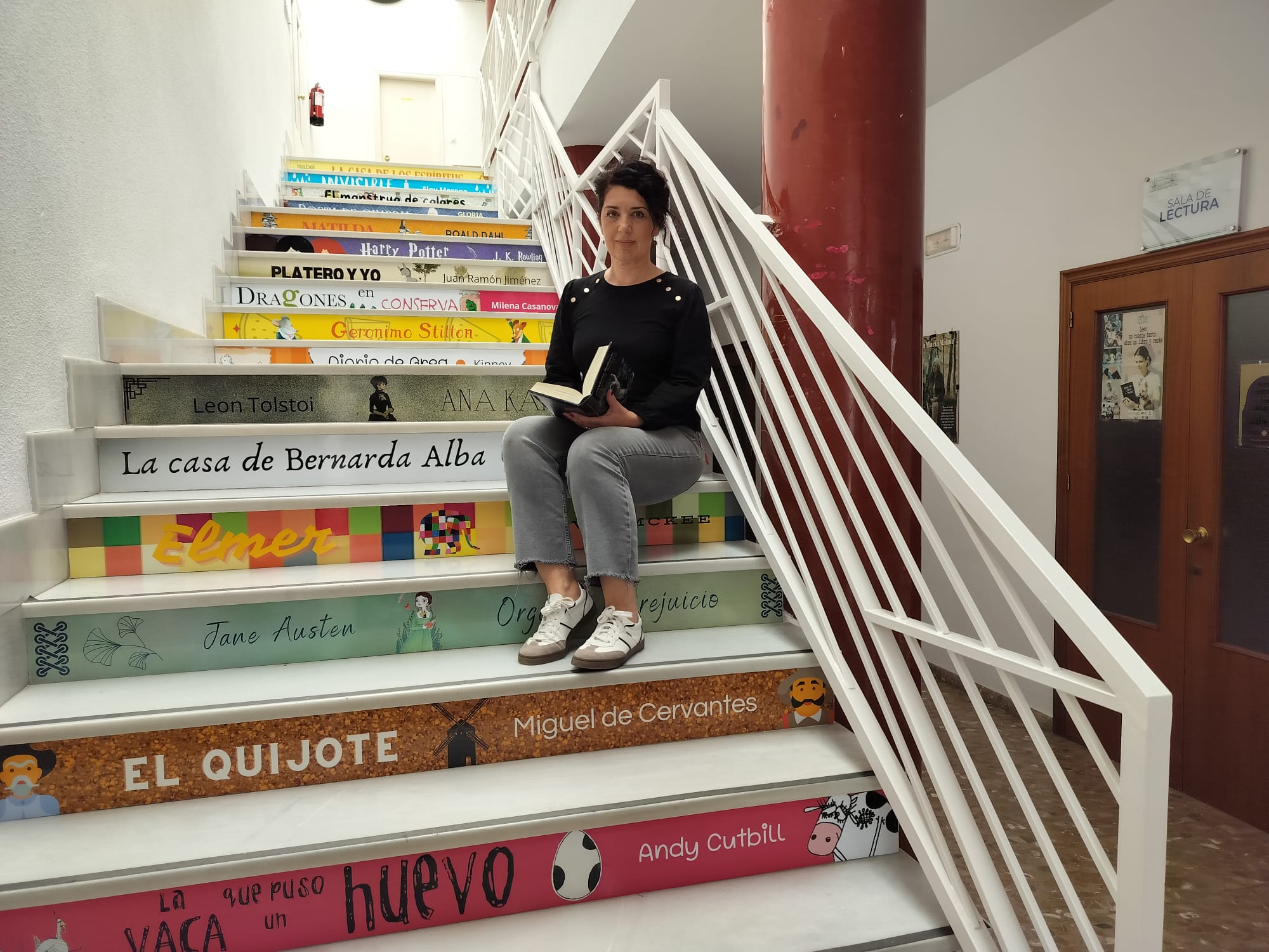 salobrena-llena-abril-de-cultura-con-concursos-hasta-el-20-intercambio-de-libros-del-20-al-24-y-teatro-rutas-y-espectaculos-para-todas-las-edades