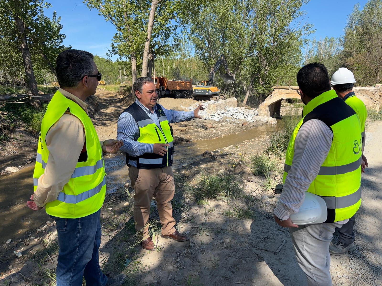 la-diputacion-de-granada-invierte-11-millones-y-8-meses-en-reconstruir-el-puente-del-rio-guadix-tras-la-dana-un-vano-de-30-metros-y-un-41-mas-de-capacidad-hidraulica