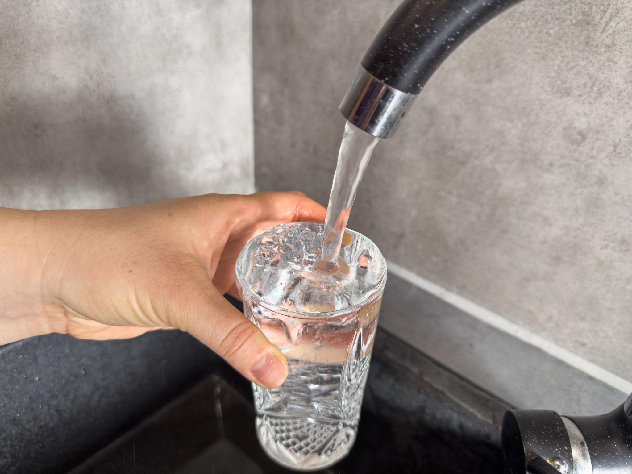 motril-la-mancomunidad-de-la-costa-tropical-advierte-la-mejora-de-reservas-de-agua-no-debe-relajar-el-ahorro-ni-el-consumo-responsable