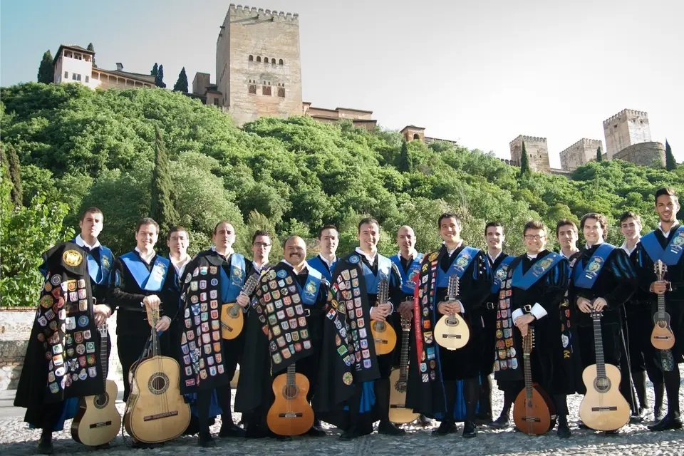 almunecar-tunas-de-granada-eindoven-malaga-y-algeciras-en-el-i-certamen-internacional-de-tunas