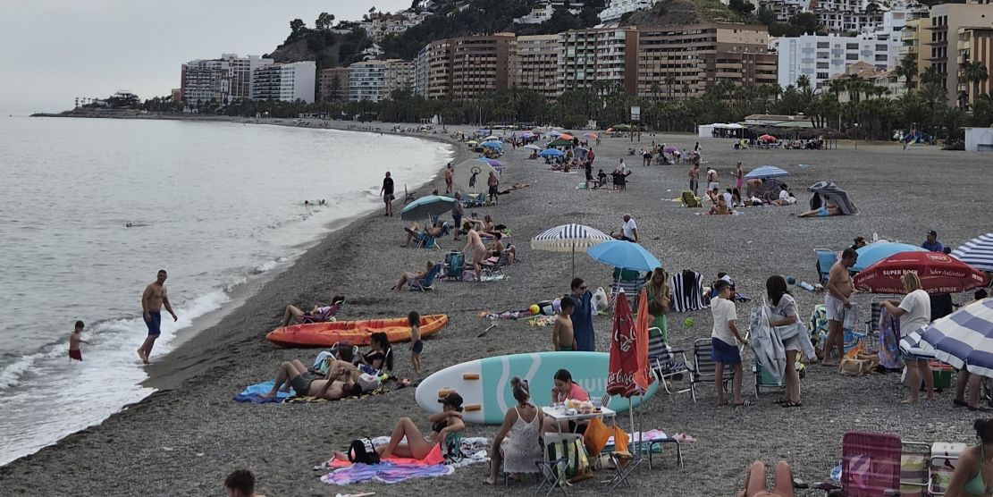 el-psoe-de-almunecar-propone-ampliar-el-socorrismo-en-playas-y-equipararlo-a-municipios-como-salobrena-la-herradura-y-almunecar