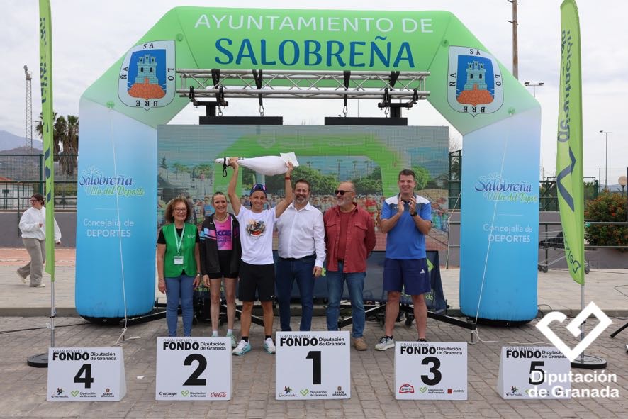 salobrena-reune-a-1-665-corredores-en-una-multitudinaria-cita-del-gran-premio-de-fondo