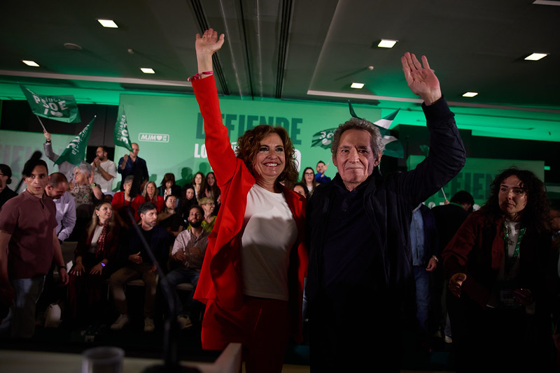 granada-montero-psoe-abre-la-campana-andaluza-junto-a-miguel-rios-con-un-llamamiento-a-defender-lo-publico