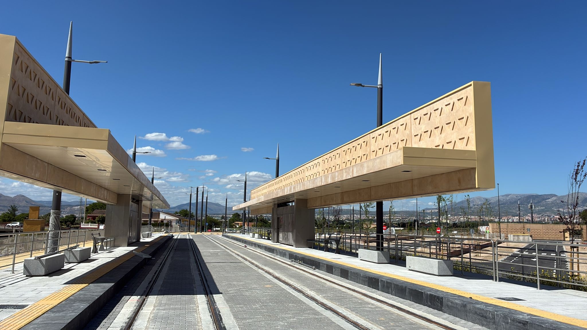 el-metro-de-granada-refuerza-su-mantenimiento-e-incluye-la-futura-ampliacion-a-armilla-churriana-de-la-vega-y-las-gabias-por-12-millones-de-euros