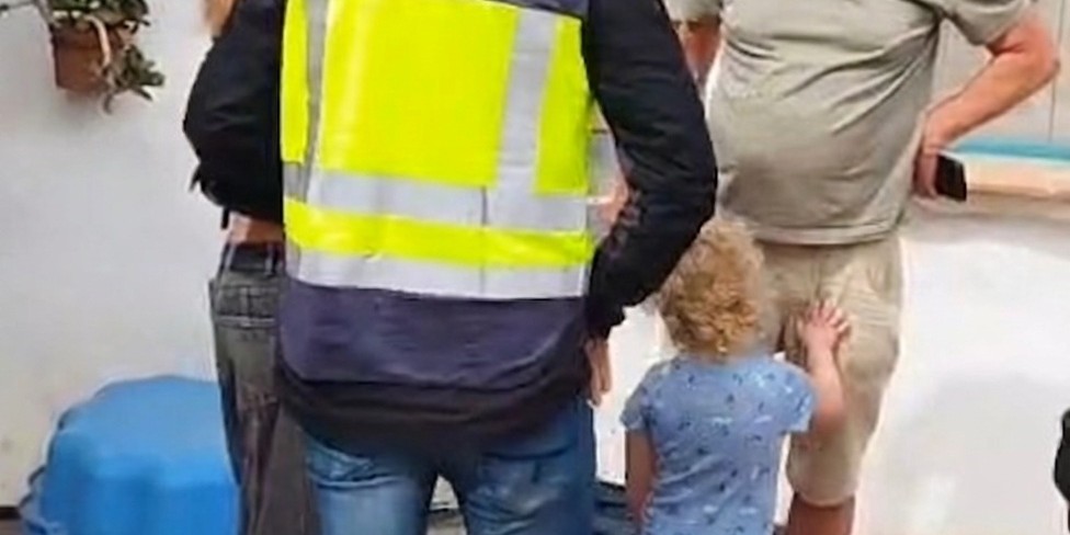 detenida-en-la-alpujarra-una-mujer-buscada-por-sustraer-a-su-hija-de-8-anos-en-2021-la-menor-ya-ha-sido-repatriada-a-paises-bajos