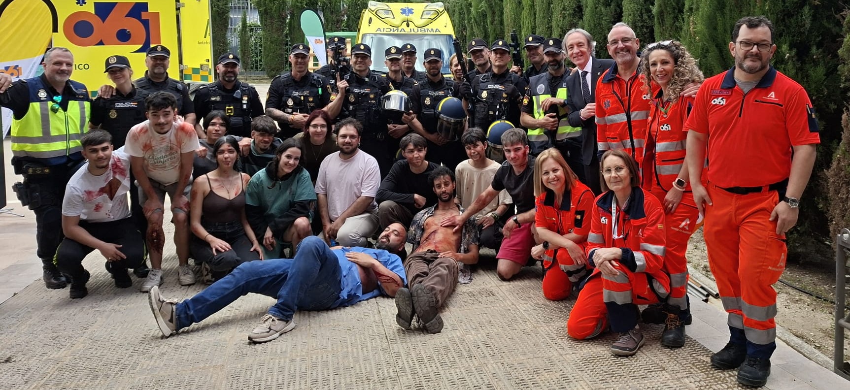 granada-el-061-forma-a-60-agentes-de-la-policia-nacional-en-atencion-sanitaria-ante-atentados-y-emergencias-criticas