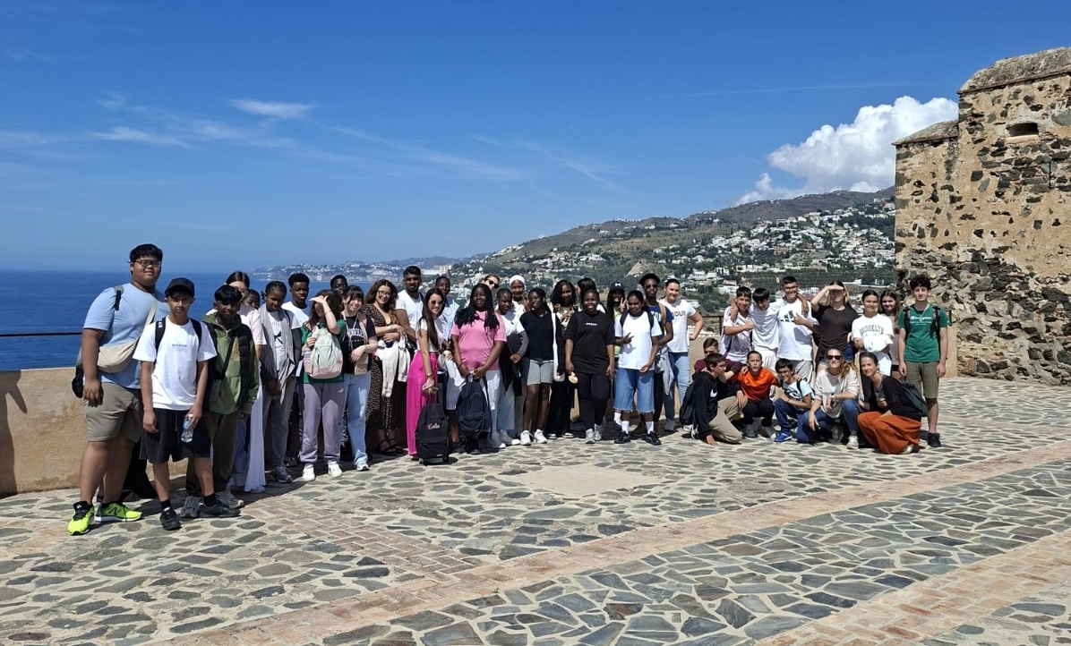 salobrena-el-ies-mediterraneo-de-la-villa-consolida-su-proyecto-europeo-con-la-recepcion-del-instituto-raymond-poincare-de-paris