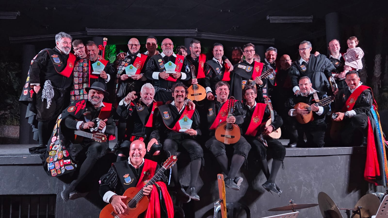 las-tunas-toman-almunecar-musica-tradicion-y-turismo-llenan-las-calles-en-un-fin-de-semana-historico