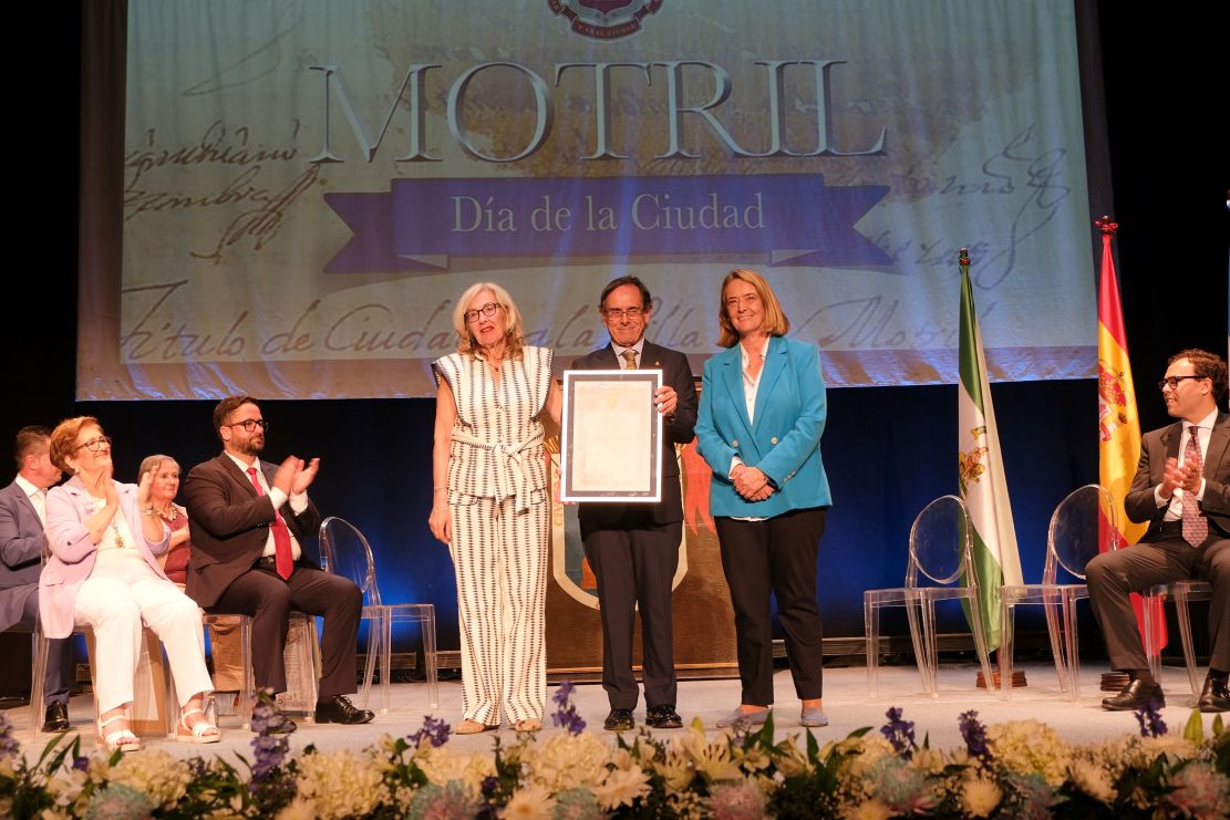 motril-premia-a-su-camara-de-comercio-por-su-papel-clave-en-la-dinamizacion-economica-de-la-comarca